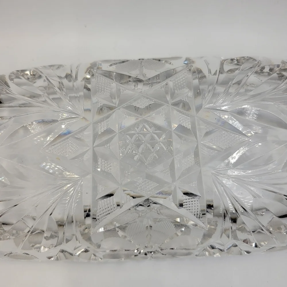 Vintage cut clear